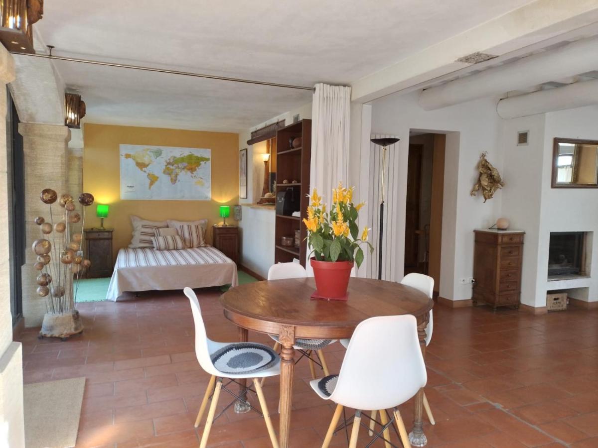 Charming Stone Villa With Pool & Garden Montaren-et-Saint-Mediers Exterior photo